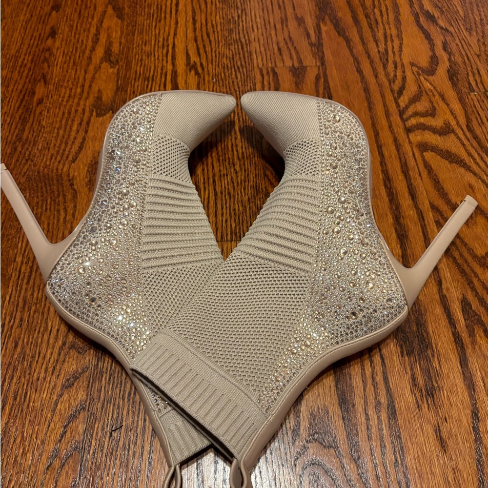 Steve Madden Tan and Blue Stiletto Heels